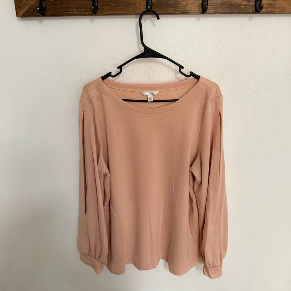 Time and Tru Blush Long Sleeve Crewneck Sweatshirt